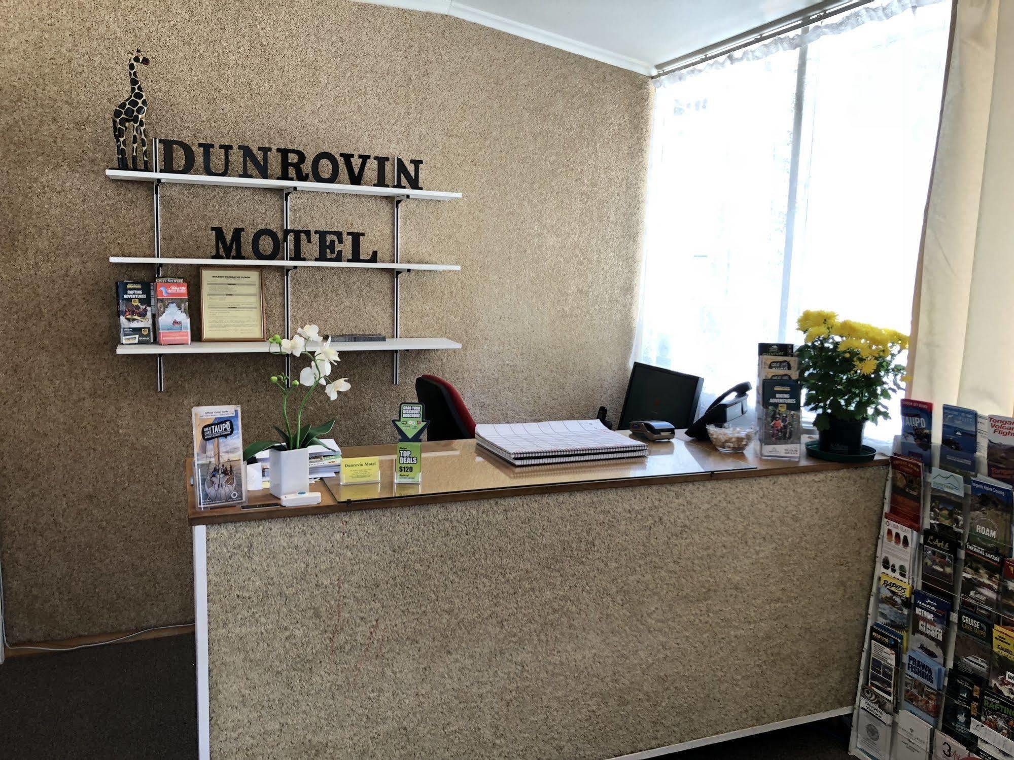 Dunrovin Motel Taupo Kültér fotó